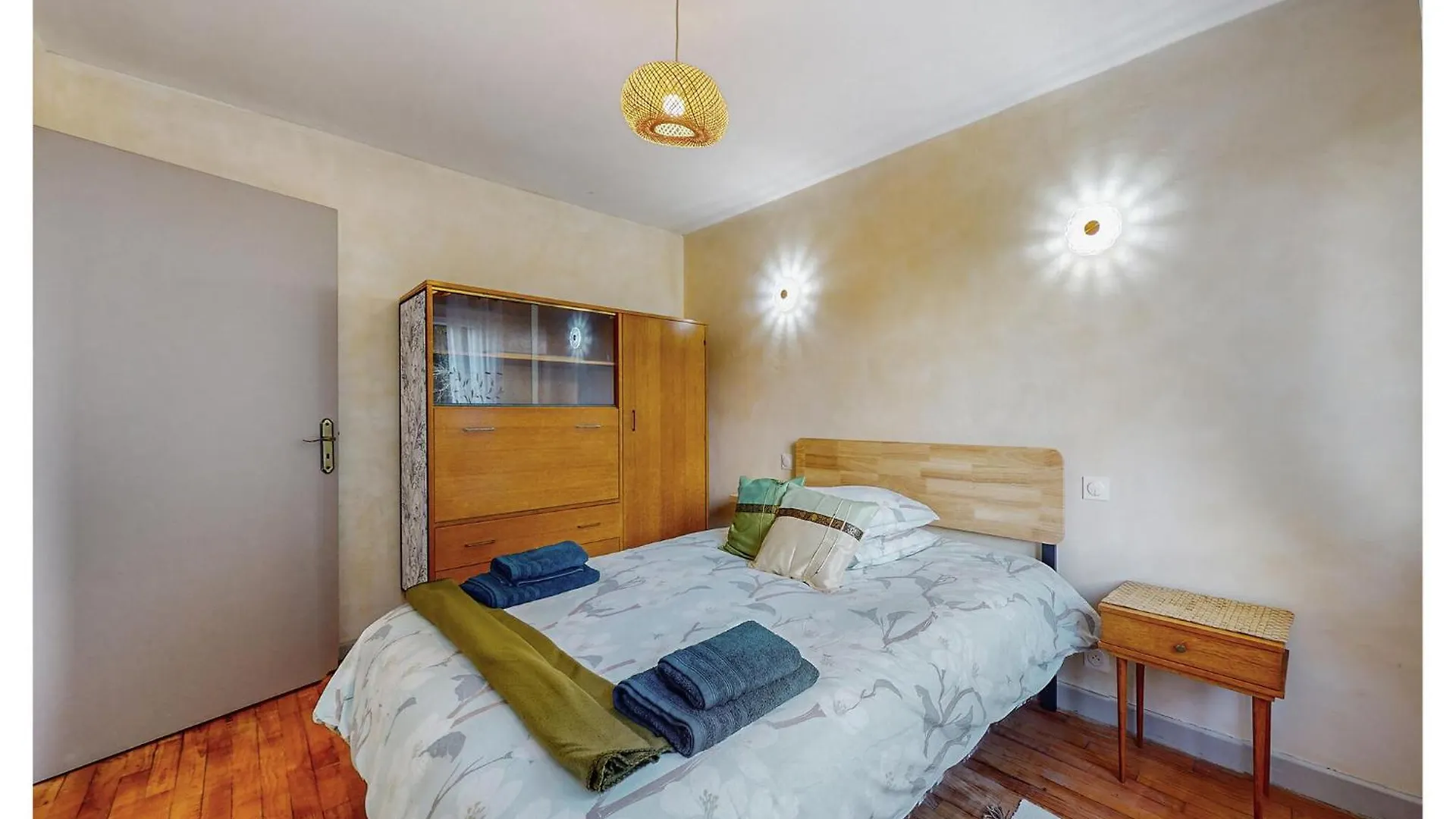 Casa vacanze 3 Bedroom Lovely Home In Le Vieux-Bourg